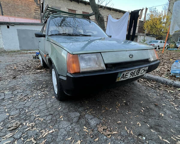 Зеленый ЗАЗ 1102 Таврія-Нова, объемом двигателя 1.2 л и пробегом 210 тыс. км за 29000 $, фото 1 на Automoto.ua