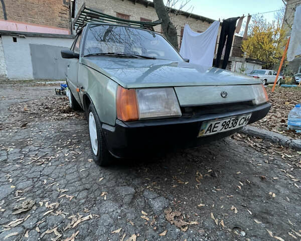 Зеленый ЗАЗ 1102 Таврія-Нова, объемом двигателя 1.2 л и пробегом 210 тыс. км за 29000 $, фото 2 на Automoto.ua