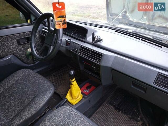 Зелений ЗАЗ 1102 Таврія-Нова, об'ємом двигуна 0 л та пробігом 160 тис. км за 1100 $, фото 7 на Automoto.ua