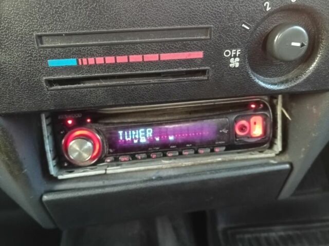 Белый ЗАЗ 1103 Славута, объемом двигателя 1 л и пробегом 167 тыс. км за 850 $, фото 4 на Automoto.ua