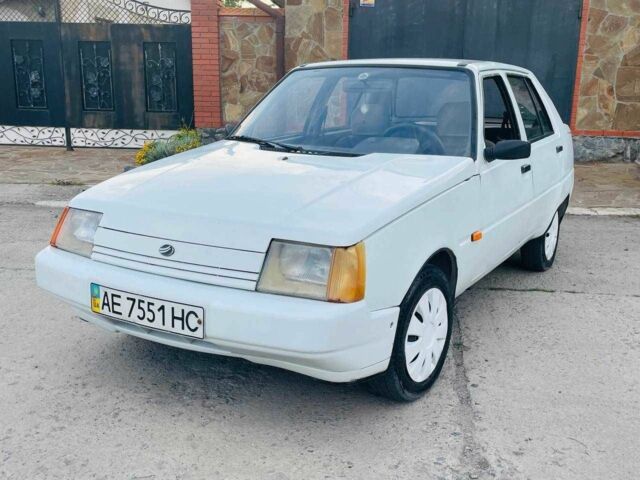 Белый ЗАЗ 1103 Славута, объемом двигателя 1.2 л и пробегом 62 тыс. км за 950 $, фото 1 на Automoto.ua
