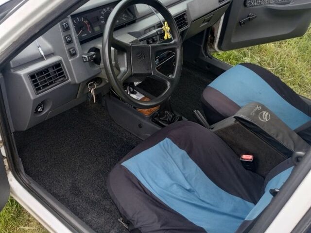 Белый ЗАЗ 1103 Славута, объемом двигателя 1.2 л и пробегом 101 тыс. км за 1182 $, фото 2 на Automoto.ua