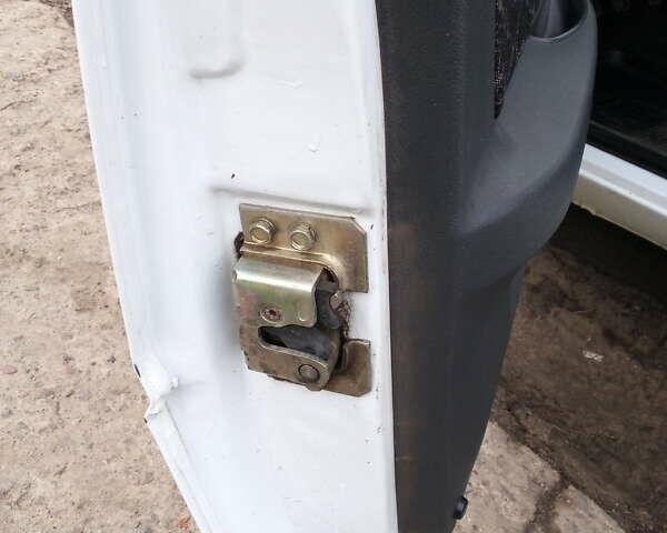 Білий ЗАЗ 1103 Славута, об'ємом двигуна 1.2 л та пробігом 82 тис. км за 1900 $, фото 10 на Automoto.ua