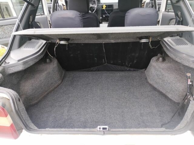 Белый ЗАЗ 1103 Славута, объемом двигателя 1.2 л и пробегом 101 тыс. км за 1182 $, фото 4 на Automoto.ua