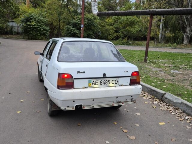 ЗАЗ 1103 Славута 2005 в Николаеве на Automoto.ua Белый ЗАЗ 1103 Славута, объемом двигателя 0 л и пробегом 221 тыс. км за 600 $, фото 3 на Automoto.ua
