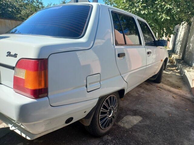 Білий ЗАЗ 1103 Славута, об'ємом двигуна 1.2 л та пробігом 170 тис. км за 1500 $, фото 2 на Automoto.ua