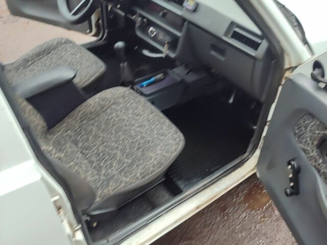 Белый ЗАЗ 1103 Славута, объемом двигателя 1.2 л и пробегом 90 тыс. км за 1419 $, фото 6 на Automoto.ua