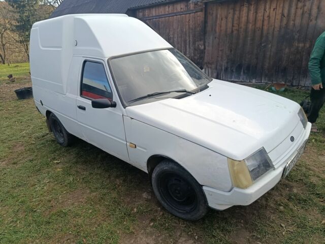 Белый ЗАЗ 1103 Славута, объемом двигателя 0 л и пробегом 96 тыс. км за 900 $, фото 3 на Automoto.ua