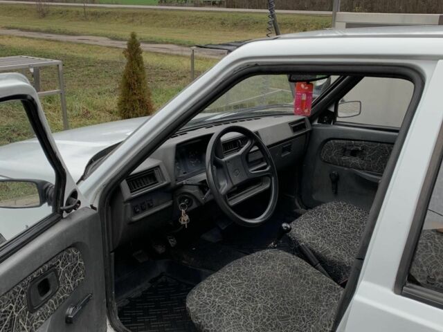 Білий ЗАЗ 1103 Славута, об'ємом двигуна 1.2 л та пробігом 73 тис. км за 783 $, фото 5 на Automoto.ua