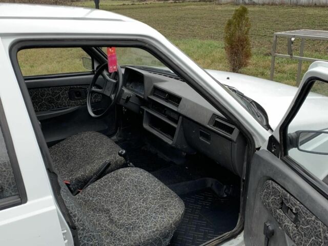 Білий ЗАЗ 1103 Славута, об'ємом двигуна 1.2 л та пробігом 73 тис. км за 783 $, фото 4 на Automoto.ua