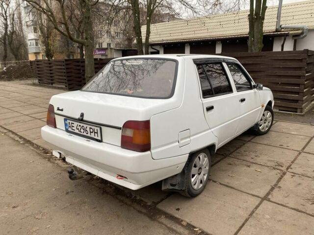 Белый ЗАЗ 1103 Славута, объемом двигателя 1.2 л и пробегом 92 тыс. км за 950 $, фото 5 на Automoto.ua