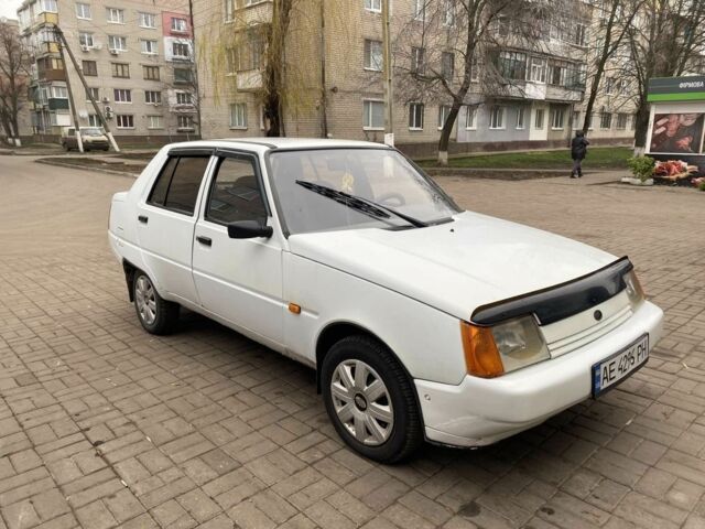 Белый ЗАЗ 1103 Славута, объемом двигателя 1.2 л и пробегом 92 тыс. км за 950 $, фото 4 на Automoto.ua