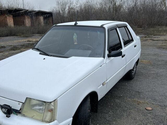 Білий ЗАЗ 1103 Славута, об'ємом двигуна 1.2 л та пробігом 136 тис. км за 758 $, фото 2 на Automoto.ua