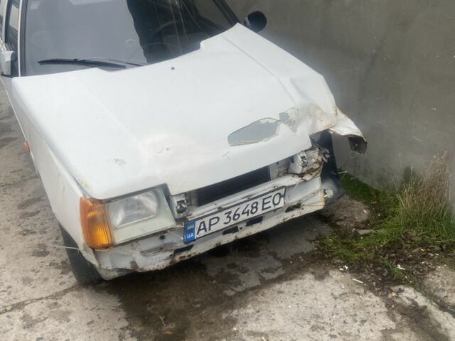 Белый ЗАЗ 1103 Славута, объемом двигателя 1.2 л и пробегом 300 тыс. км за 300 $, фото 3 на Automoto.ua