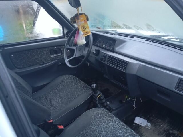 Белый ЗАЗ 1103 Славута, объемом двигателя 1.3 л и пробегом 123 тыс. км за 400 $, фото 5 на Automoto.ua