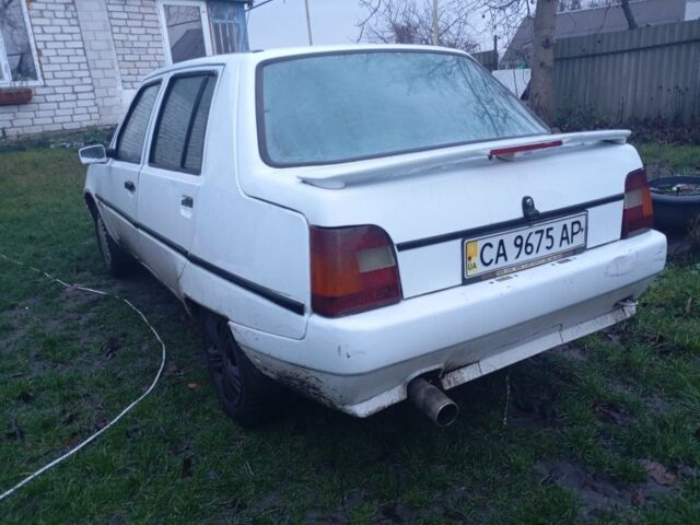 Белый ЗАЗ 1103 Славута, объемом двигателя 1.3 л и пробегом 123 тыс. км за 400 $, фото 3 на Automoto.ua