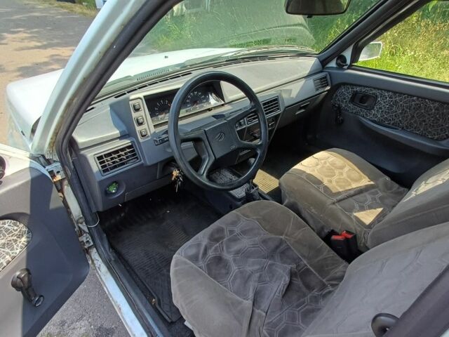 Білий ЗАЗ 1103 Славута, об'ємом двигуна 1.2 л та пробігом 140 тис. км за 600 $, фото 6 на Automoto.ua