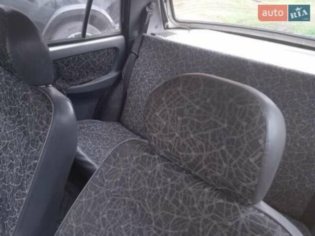 Белый ЗАЗ 1103 Славута, объемом двигателя 1.2 л и пробегом 200 тыс. км за 1000 $, фото 3 на Automoto.ua