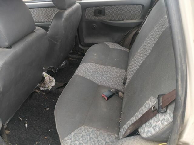 Белый ЗАЗ 1103 Славута, объемом двигателя 1 л и пробегом 2 тыс. км за 350 $, фото 4 на Automoto.ua