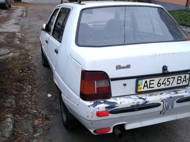 Белый ЗАЗ 1103 Славута, объемом двигателя 1.2 л и пробегом 133 тыс. км за 500 $, фото 4 на Automoto.ua