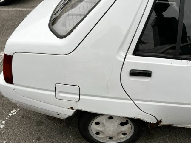 Белый ЗАЗ 1103 Славута, объемом двигателя 1.2 л и пробегом 96 тыс. км за 216 $, фото 5 на Automoto.ua