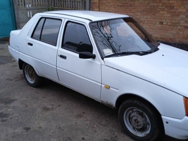 Белый ЗАЗ 1103 Славута, объемом двигателя 1.2 л и пробегом 67 тыс. км за 1100 $, фото 1 на Automoto.ua