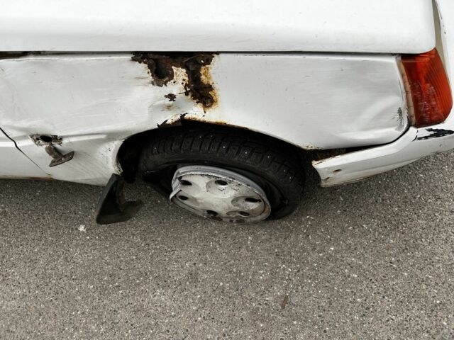 Белый ЗАЗ 1103 Славута, объемом двигателя 1.2 л и пробегом 96 тыс. км за 216 $, фото 3 на Automoto.ua