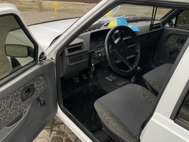 Білий ЗАЗ 1103 Славута, об'ємом двигуна 1.2 л та пробігом 51 тис. км за 1300 $, фото 4 на Automoto.ua