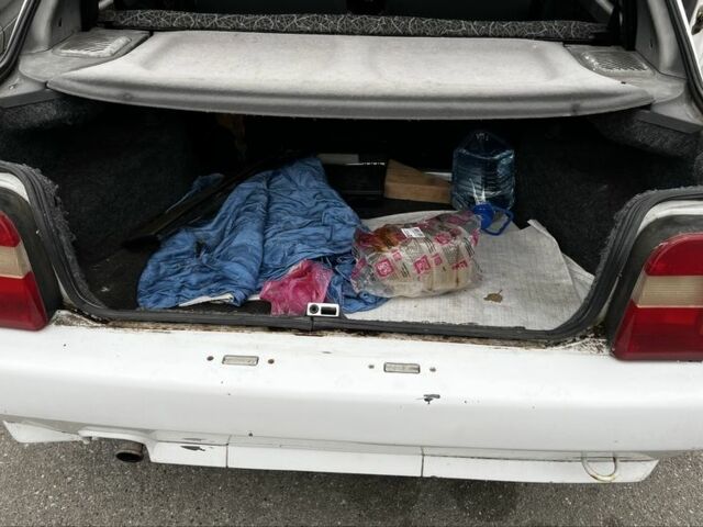 Белый ЗАЗ 1103 Славута, объемом двигателя 1.2 л и пробегом 96 тыс. км за 216 $, фото 11 на Automoto.ua