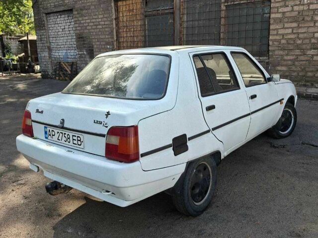 Білий ЗАЗ 1103 Славута, об'ємом двигуна 1.2 л та пробігом 138 тис. км за 900 $, фото 2 на Automoto.ua