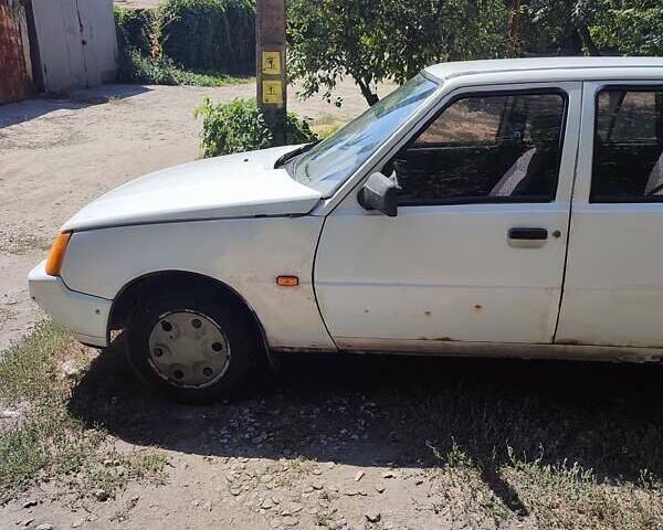 Белый ЗАЗ 1103 Славута, объемом двигателя 0 л и пробегом 117 тыс. км за 650 $, фото 2 на Automoto.ua