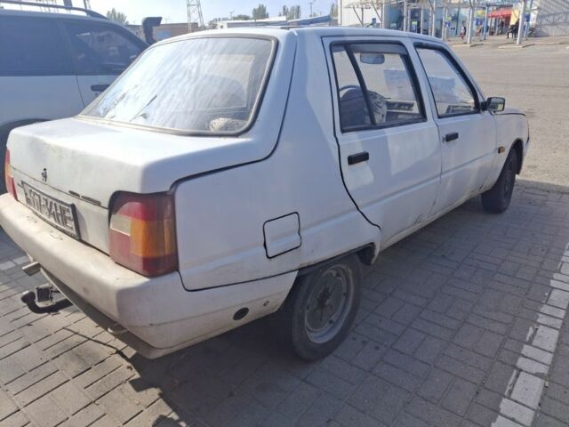 Белый ЗАЗ 1103 Славута, объемом двигателя 0 л и пробегом 100 тыс. км за 358 $, фото 7 на Automoto.ua