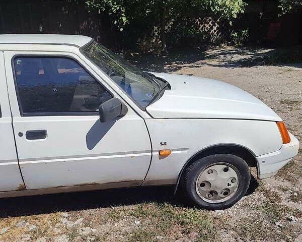 Белый ЗАЗ 1103 Славута, объемом двигателя 0 л и пробегом 117 тыс. км за 650 $, фото 5 на Automoto.ua