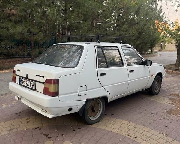 Белый ЗАЗ 1103 Славута, объемом двигателя 1.2 л и пробегом 156 тыс. км за 850 $, фото 4 на Automoto.ua