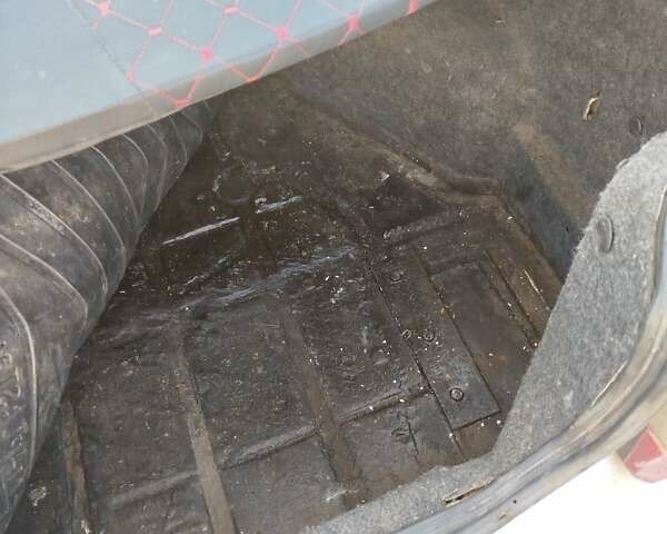 Белый ЗАЗ 1103 Славута, объемом двигателя 1.2 л и пробегом 270 тыс. км за 849 $, фото 15 на Automoto.ua