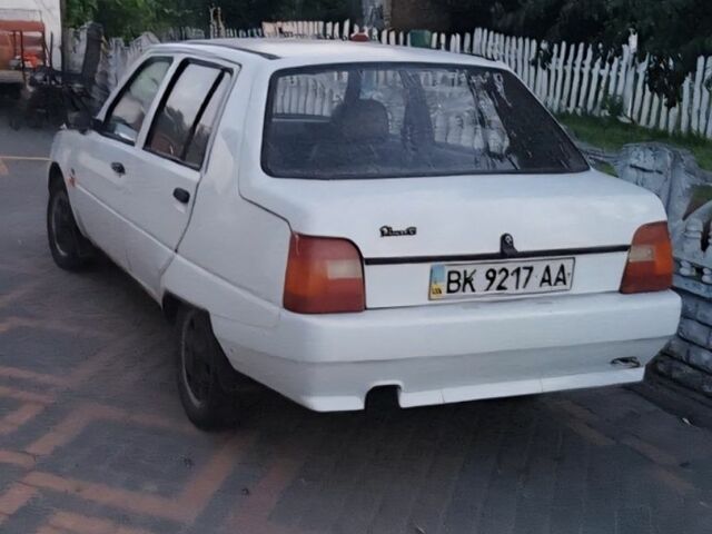 Белый ЗАЗ 1103 Славута, объемом двигателя 1.2 л и пробегом 200 тыс. км за 850 $, фото 6 на Automoto.ua