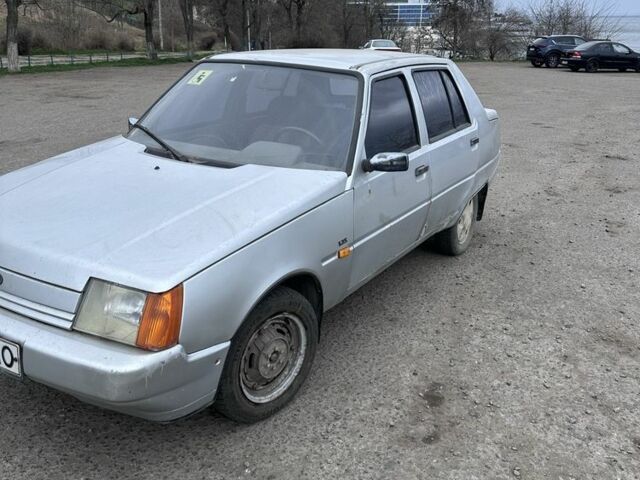 Белый ЗАЗ 1103 Славута, объемом двигателя 0 л и пробегом 60 тыс. км за 800 $, фото 2 на Automoto.ua