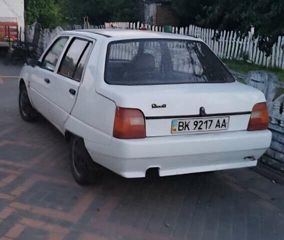 Білий ЗАЗ 1103 Славута, об'ємом двигуна 1.3 л та пробігом 200 тис. км за 850 $, фото 3 на Automoto.ua