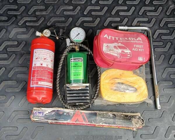 Белый ЗАЗ 1103 Славута, объемом двигателя 1.2 л и пробегом 140 тыс. км за 900 $, фото 20 на Automoto.ua