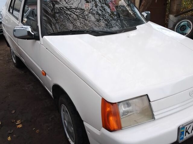 Белый ЗАЗ 1103 Славута, объемом двигателя 1.2 л и пробегом 400 тыс. км за 1100 $, фото 2 на Automoto.ua