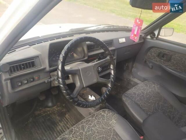Белый ЗАЗ 1103 Славута, объемом двигателя 1.2 л и пробегом 150 тыс. км за 1200 $, фото 5 на Automoto.ua