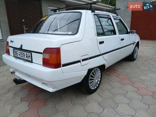 Белый ЗАЗ 1103 Славута, объемом двигателя 1.2 л и пробегом 78 тыс. км за 1550 $, фото 1 на Automoto.ua