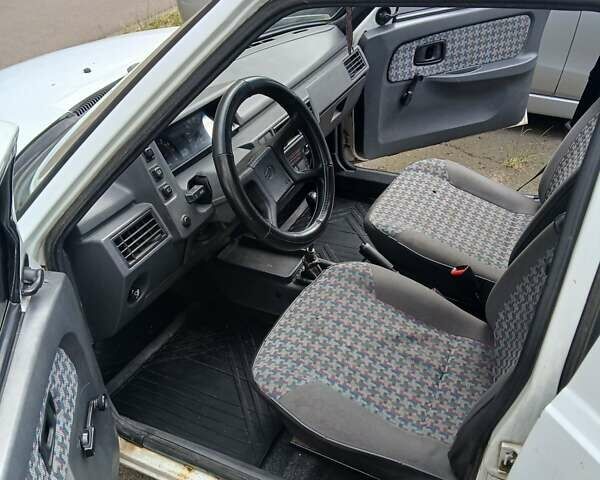 Белый ЗАЗ 1103 Славута, объемом двигателя 1.2 л и пробегом 140 тыс. км за 900 $, фото 8 на Automoto.ua