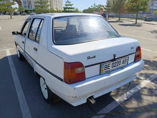 Білий ЗАЗ 1103 Славута, об'ємом двигуна 1.2 л та пробігом 3 тис. км за 1400 $, фото 2 на Automoto.ua