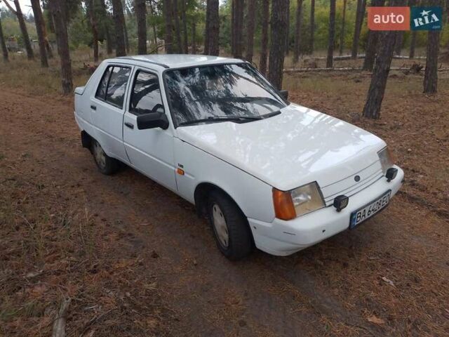 Белый ЗАЗ 1103 Славута, объемом двигателя 1.2 л и пробегом 140 тыс. км за 999 $, фото 4 на Automoto.ua