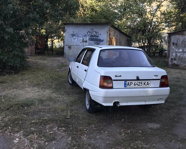 Белый ЗАЗ 1103 Славута, объемом двигателя 1.2 л и пробегом 160 тыс. км за 800 $, фото 20 на Automoto.ua