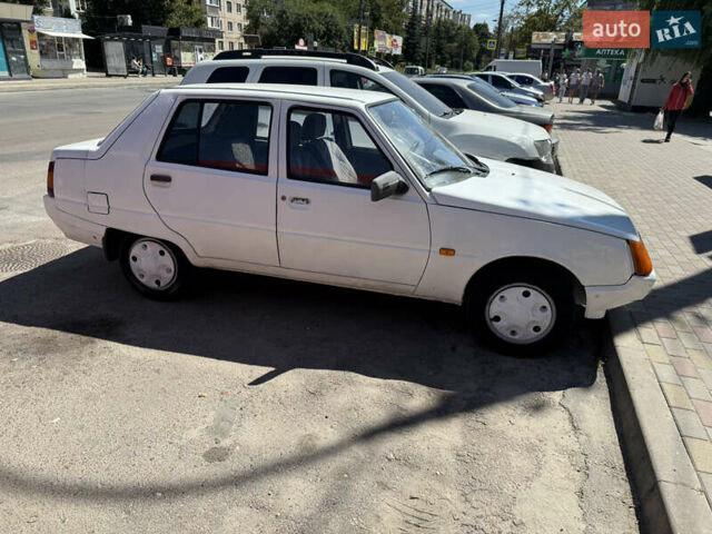 Білий ЗАЗ 1103 Славута, об'ємом двигуна 1.2 л та пробігом 180 тис. км за 750 $, фото 27 на Automoto.ua