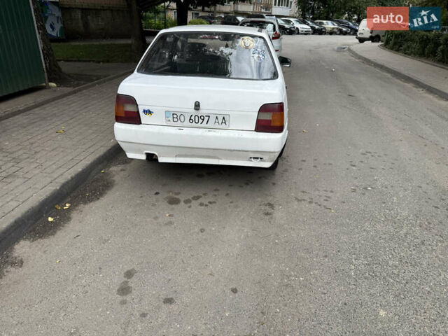Белый ЗАЗ 1103 Славута, объемом двигателя 1.2 л и пробегом 180 тыс. км за 750 $, фото 6 на Automoto.ua