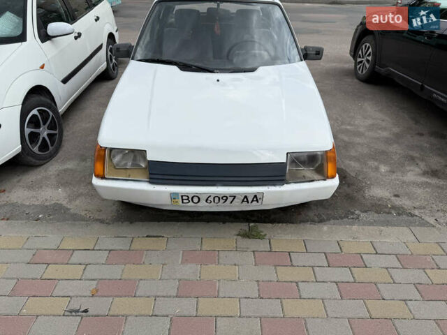 Белый ЗАЗ 1103 Славута, объемом двигателя 1.2 л и пробегом 180 тыс. км за 750 $, фото 1 на Automoto.ua