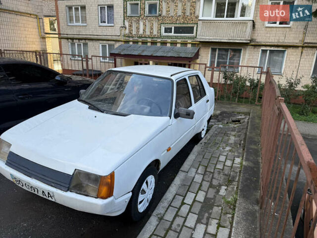 Белый ЗАЗ 1103 Славута, объемом двигателя 1.2 л и пробегом 180 тыс. км за 650 $, фото 1 на Automoto.ua